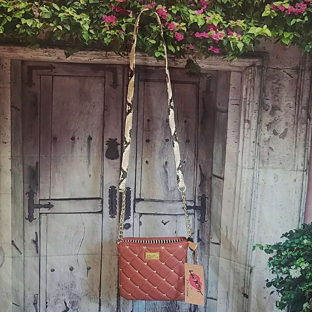 NWT Luv Betsey purse